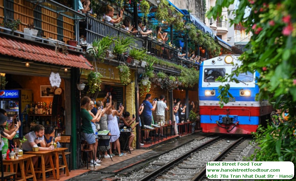 Hanoi Street Food Tour